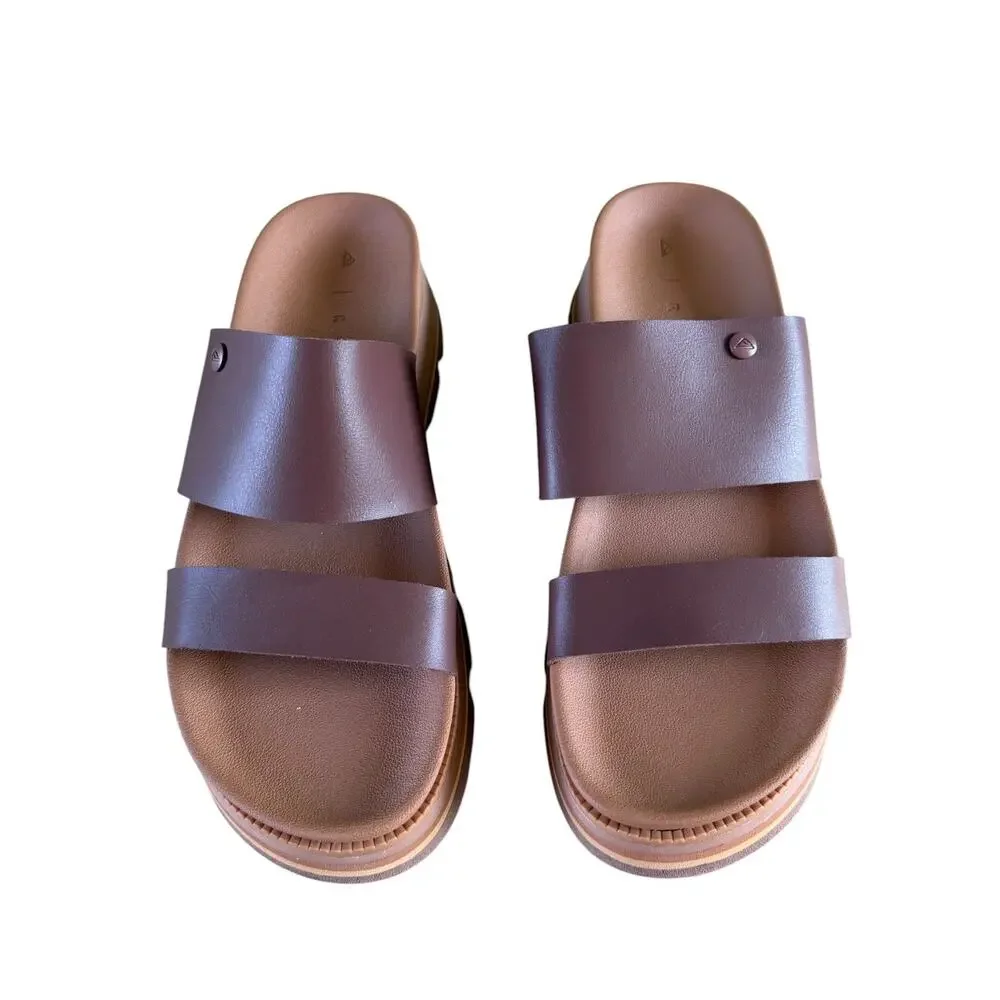 NWOB Reef Vista Luxe Siaa Countered Comfort Sandals Brown Platform Size 9